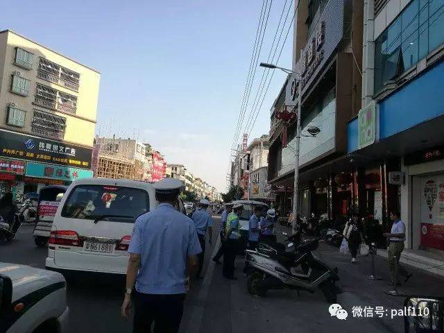 陆丰交警整治陆城交通秩序,查扣,收缴无牌无证摩托车302辆