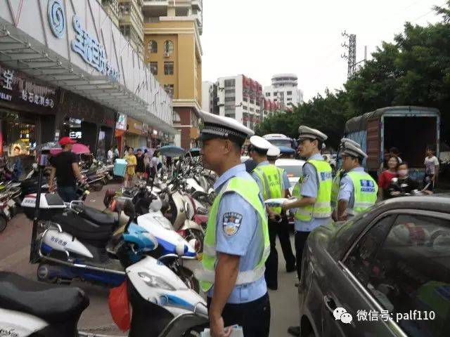 陆丰交警整治陆城交通秩序,查扣,收缴无牌无证摩托车302辆