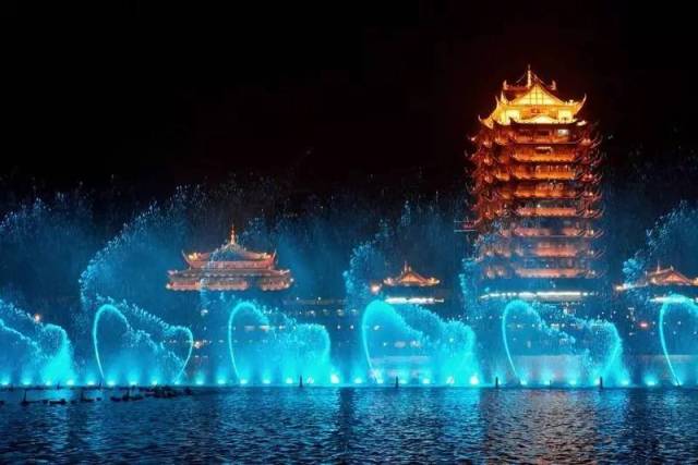 (眉山夜景)