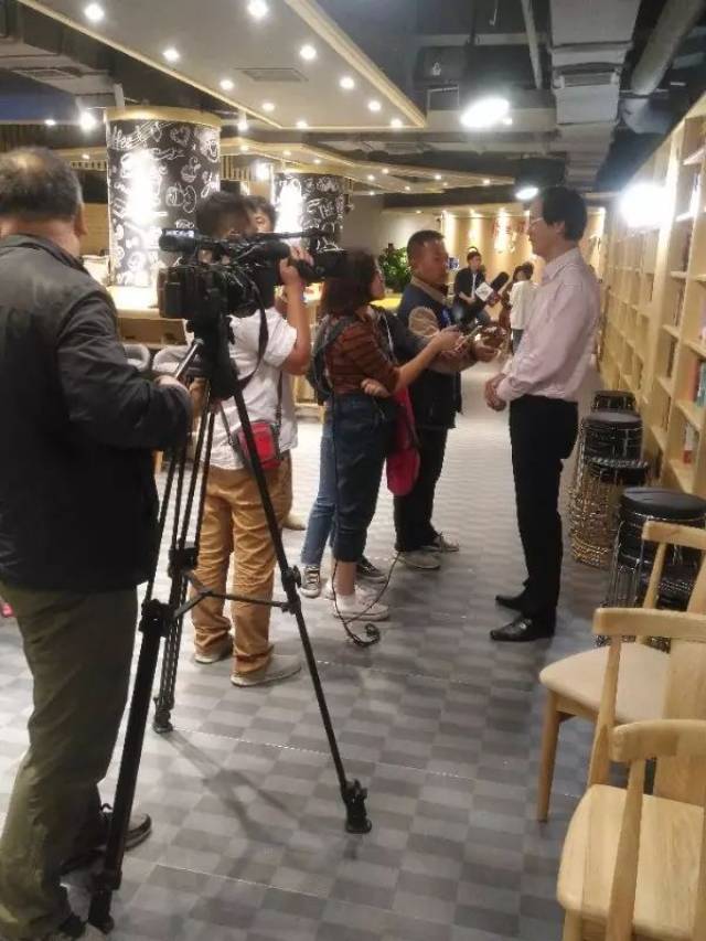 "是书店,更是书殿",钟书阁创始人金浩关于钟书阁的演讲首秀圆满结束