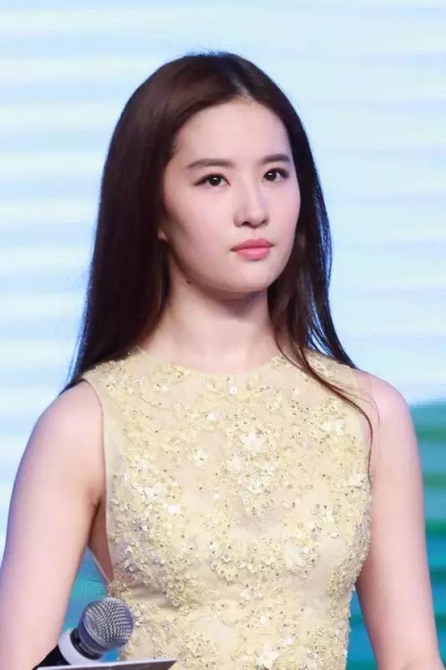 女明星直卷发大pk,看看你最适合哪一款!