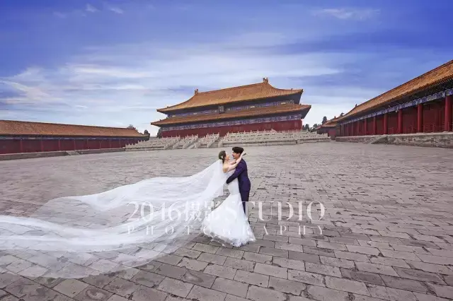 中国风婚纱照:北京拍中国风婚纱照哪家好?中国