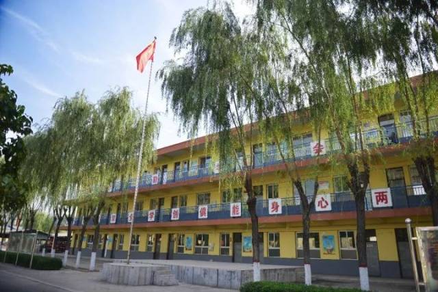 贾家庄镇初级中学正式升级成为山西省汾阳中学附属初级中学