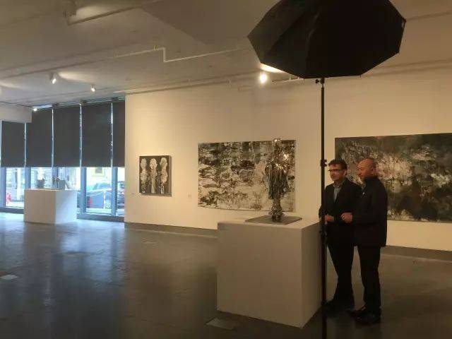 鲁美那些事|东西同行-鲁迅美术学院教师作品展正在进行中