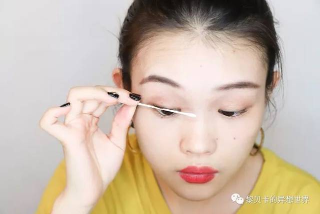 没有棉签的也可以用牙签替代.