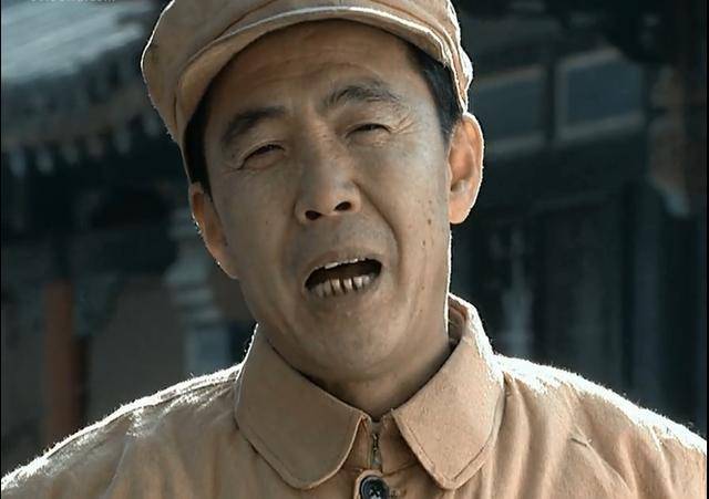 《亮剑》李云龙养伤也不静心,不但遇见王副军长,还碰到一个土匪