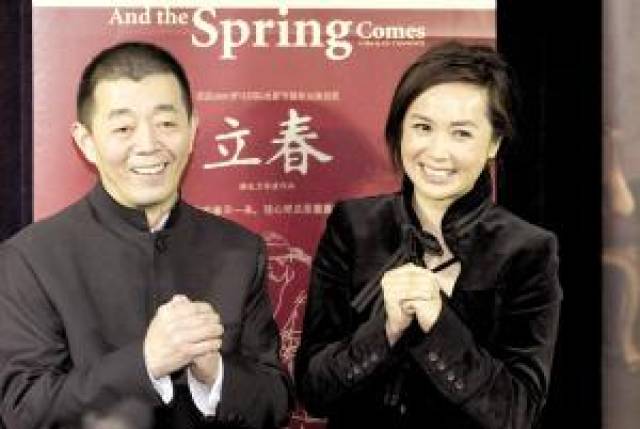 蒋雯丽皮肤干到全脸浮粉也不保养？难怪绯闻赶