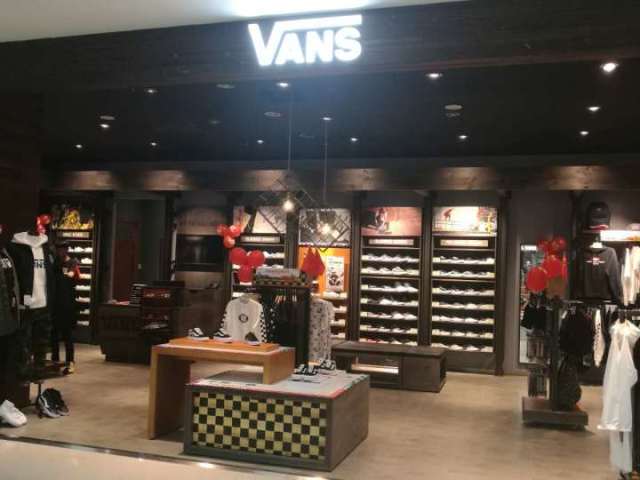 【新店入驻】时尚潮牌vans 极限运动和年轻文化的领军