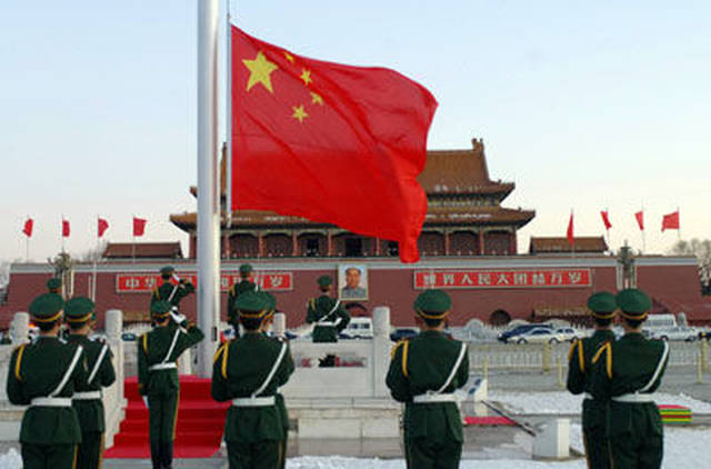 请回答:为什么把每年10月1日定为国庆节?