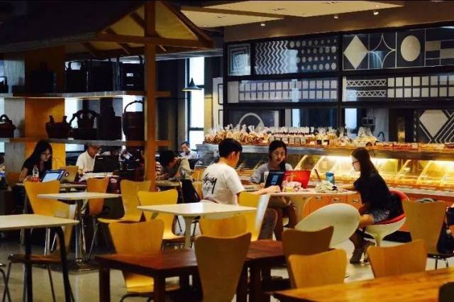 【开学季·逛食堂】湖大:不只是"千年学府",还有"蓝瘦
