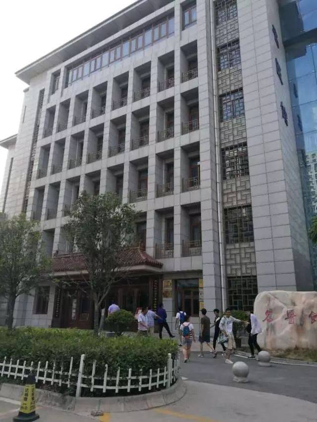 3,名医馆——陕中医附院内部名老中医工作场所,充满浓浓的中医文化