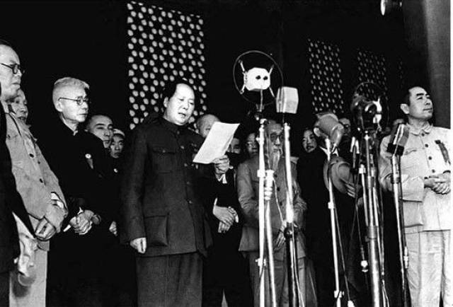 为什么要过十月一日 4088fedefe724ea89eb65f16bbd17c90.jpeg