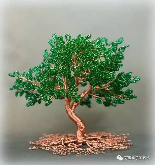 彩色的铜丝线,串上珠子这样掐,竟然美得难以置信!