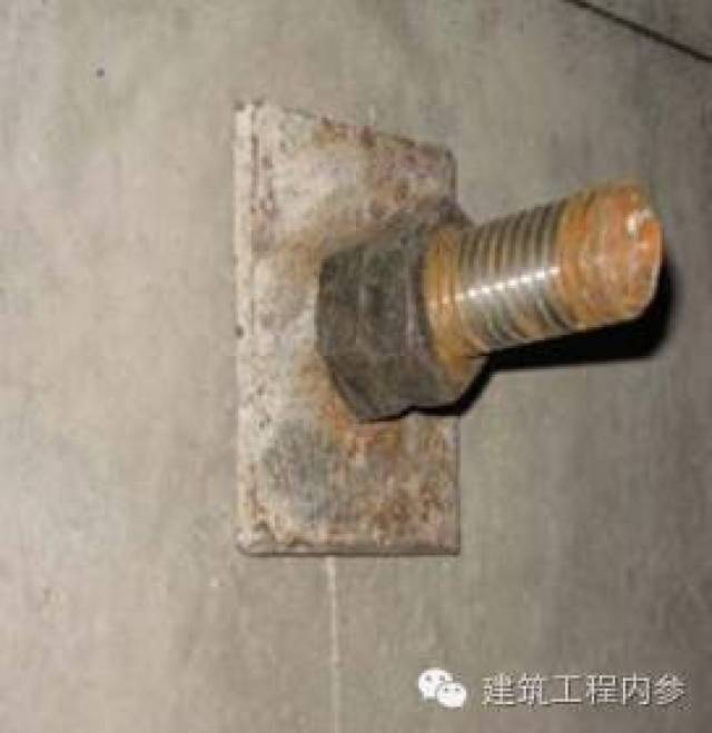 a,ָê̲˨ڵװ,˨ֱ18mm.