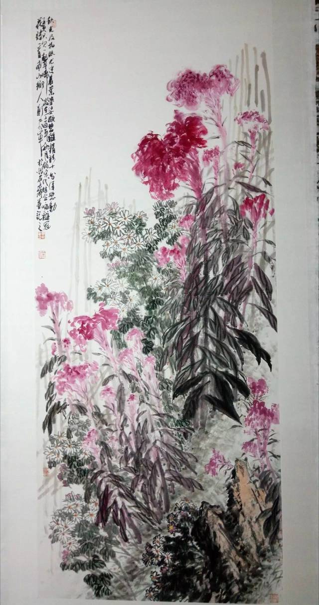 此次画展是由浙江省美协,浙江省花鸟画家协会主办的,共收到作品近900