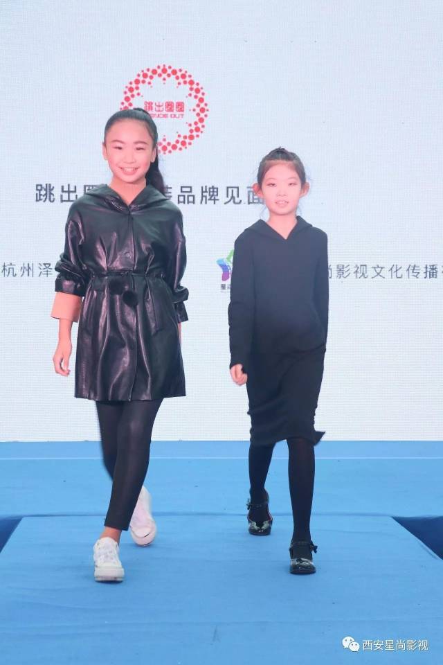 马子悦 叶思秦 段语尧 牛映博 邢馨心 王雨若 李佳恒 李羽弘 徐玉妍