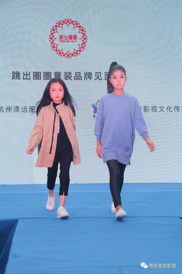 马子悦 叶思秦 段语尧 牛映博 邢馨心 王雨若 李佳恒 李羽弘 徐玉妍