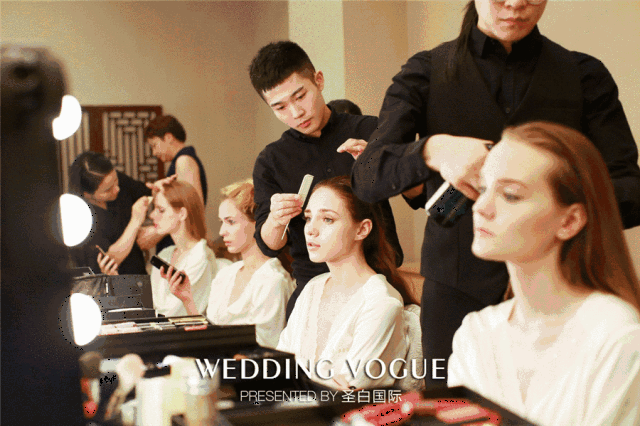 婚纱| 我们为参加时装周的几位女星挑选了适合她们的礼服