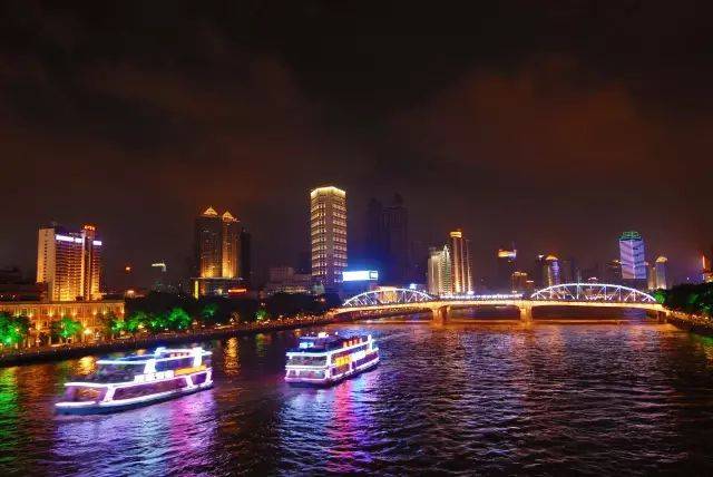 广州塔,海心沙,大元帅府码头航班 珠江夜游作为广州的品牌特色游