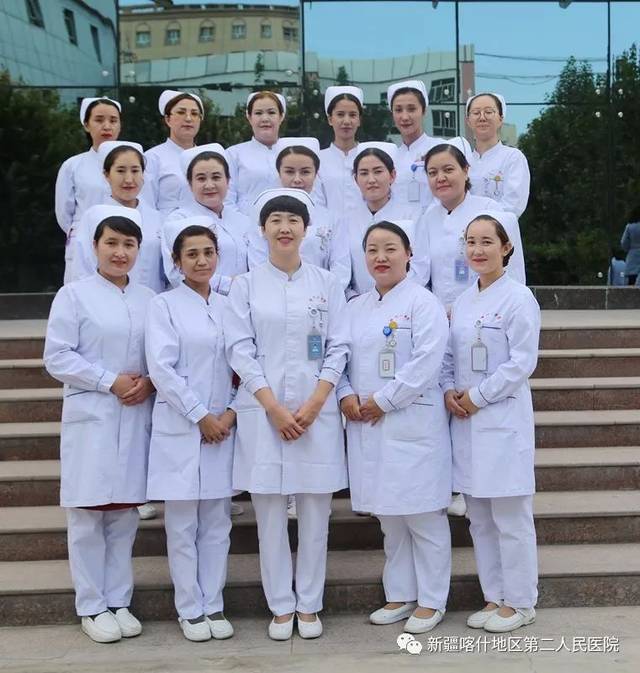 科室目前承担了喀什卫生学校的临床教学任务及喀什地区各县肿瘤医师