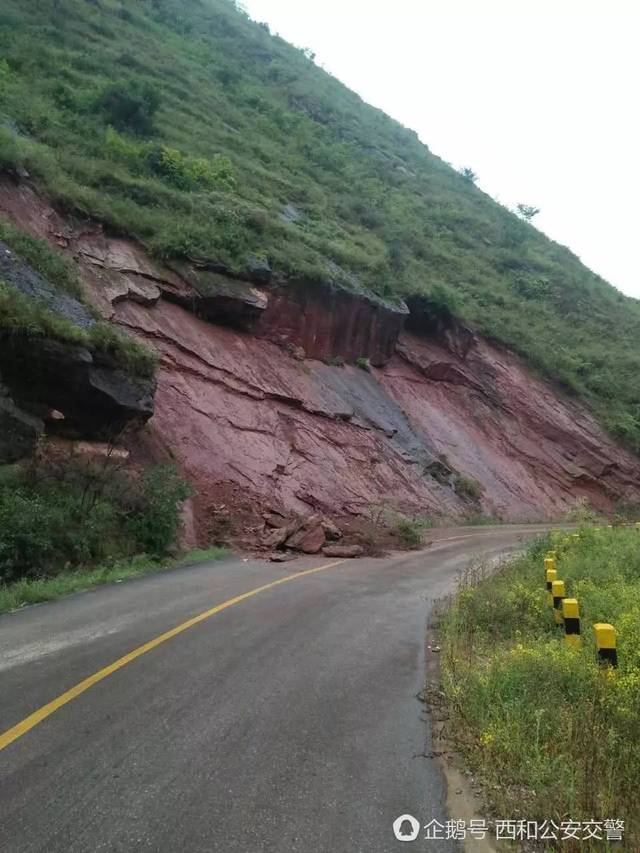 大桥镇仇池村(十石公路45km) 来源   交警大队 编辑   鱼倩倩 平台