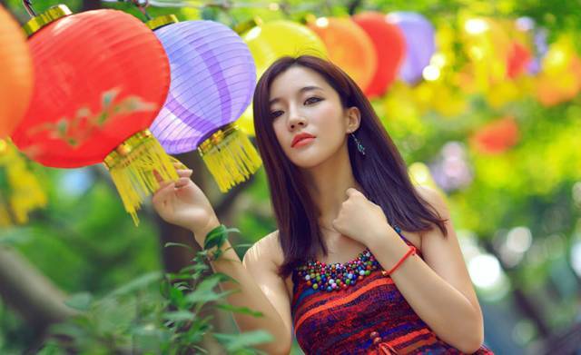 又因为命中火运的旺盛,才有了时来运转的好机遇.