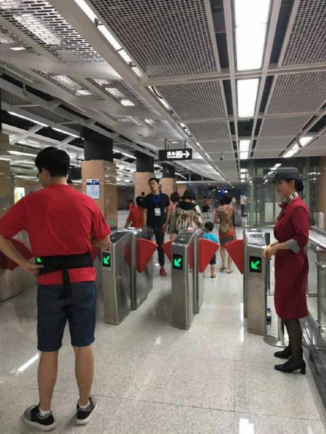 厦门地铁带我飞,试运行初体验