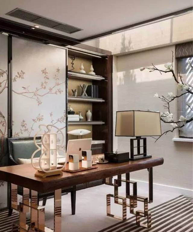 中式意境美怎么能少得了中式韵味的挂画,清新脱俗,散发出一种古典雅致