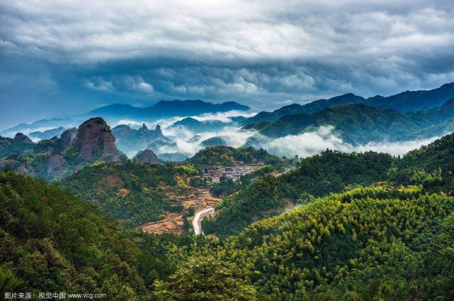 目前,铜钹山景区积极推动新项目落地建设,给景区带来了新的看点.