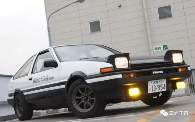 藤原拓海-ae86