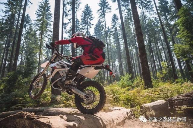 品质电动越野摩托 698b4b609ef64214a4551c63d1111a40.jpeg