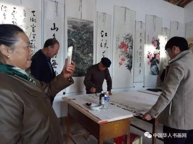 天水南山书画院 鸡川书画院受邀赴陇川书画院考察暨书画笔会举行