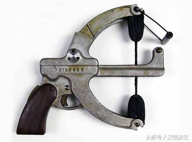 二战时期铝合金制成的紧凑型手枪式军弩