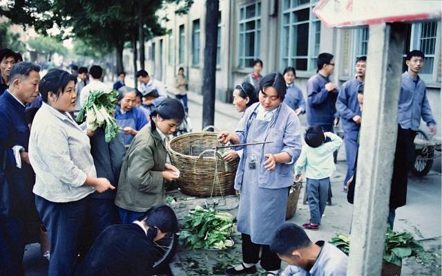 1978年中国百姓真实老照片:没想到改革开放前的中国是