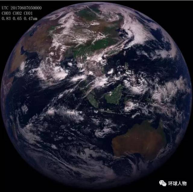 左图,是nasa1972年拍摄的一张著名的地球照片,名为"蓝色弹珠",中心是
