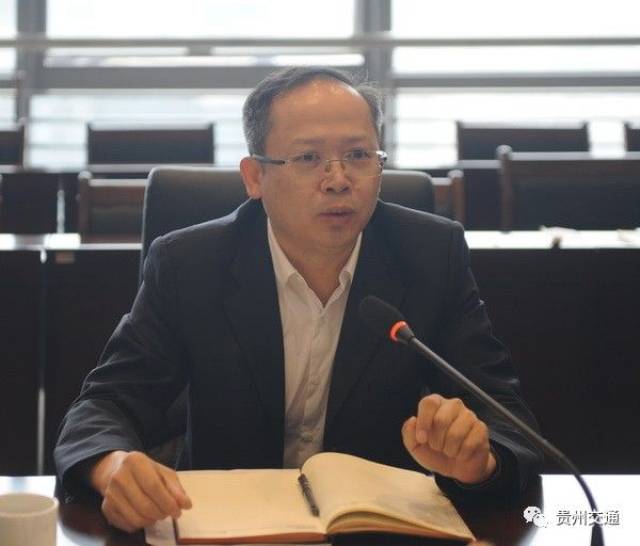 会上,徐鹏程介绍了中国水利水电九局的成长历程和未来的发展方向,并