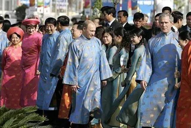 2006年11月19日,亚太经合组织(apec)首脑会议在越南首都河内结束了为