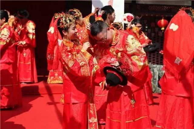 史上最抵!599元包你一场中式婚礼!婚照、蜜月