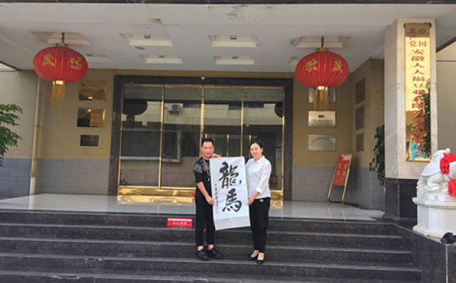 明星大厨喻太均受邀参观安徽人人福生产基地