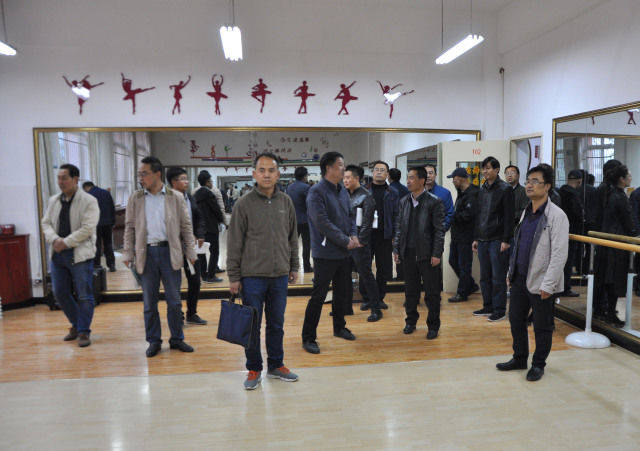 天水市武山县第二中学教师来我校观摩交流