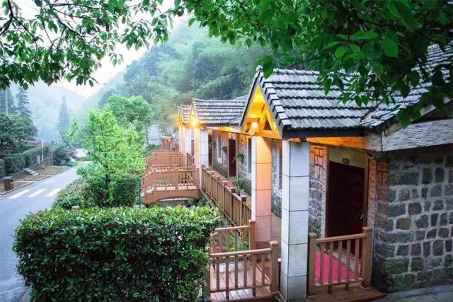 香泉湾度假山庄