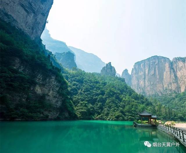 山西通天峡景区:"北方小九寨"