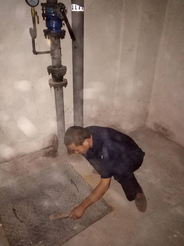 (8),地下车库负四层人防门集水井保养