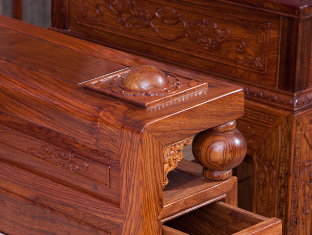 红木家具如何翻新上漆,红木家具怎么上漆,老红木家具翻新_大山谷图库