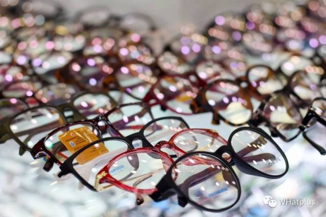 在武汉这座眼镜王国，我就做了一件事：砍价！