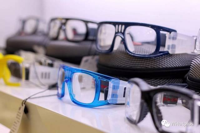 在武汉这座眼镜王国，我就做了一件事：砍价！