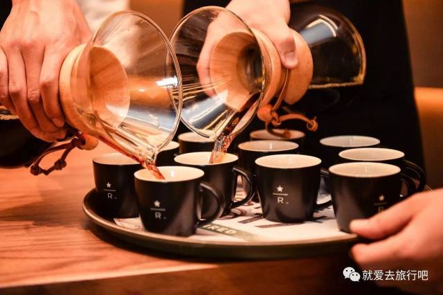 云南首家星巴克臻选咖啡店落户昆明顺城,每一杯都是"臻"享