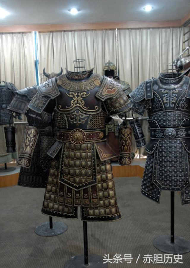 别在被古装电视剧迷惑了,中国古代的盔甲是这样的,为盔甲正名