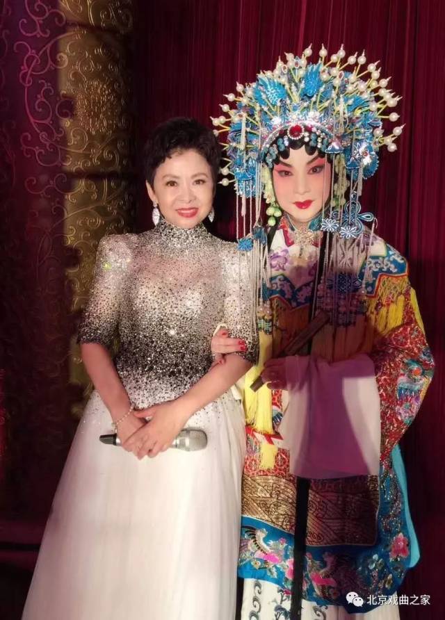 胡文阁海外传播梅派艺术,国内培养第四代男旦巴特尔,德艺双馨