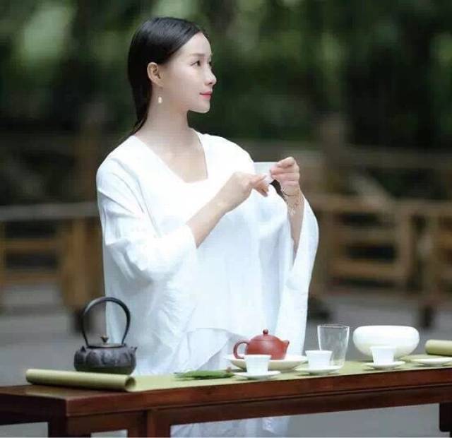 人物| 陈霞:拥有别致人生的90后国家茶艺师